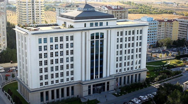 AK Parti Tüzüğü'nde 11 maddelik değişiklik