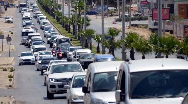 Ege Bölgesi'nde araç trafiği 10 kat arttı