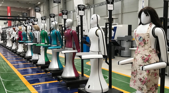 Türkiye'nin ilk insansı robot fabrikası açıldı