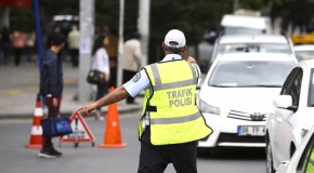 İzmir'de her 5 kilometrede bir polis ekibi olacak